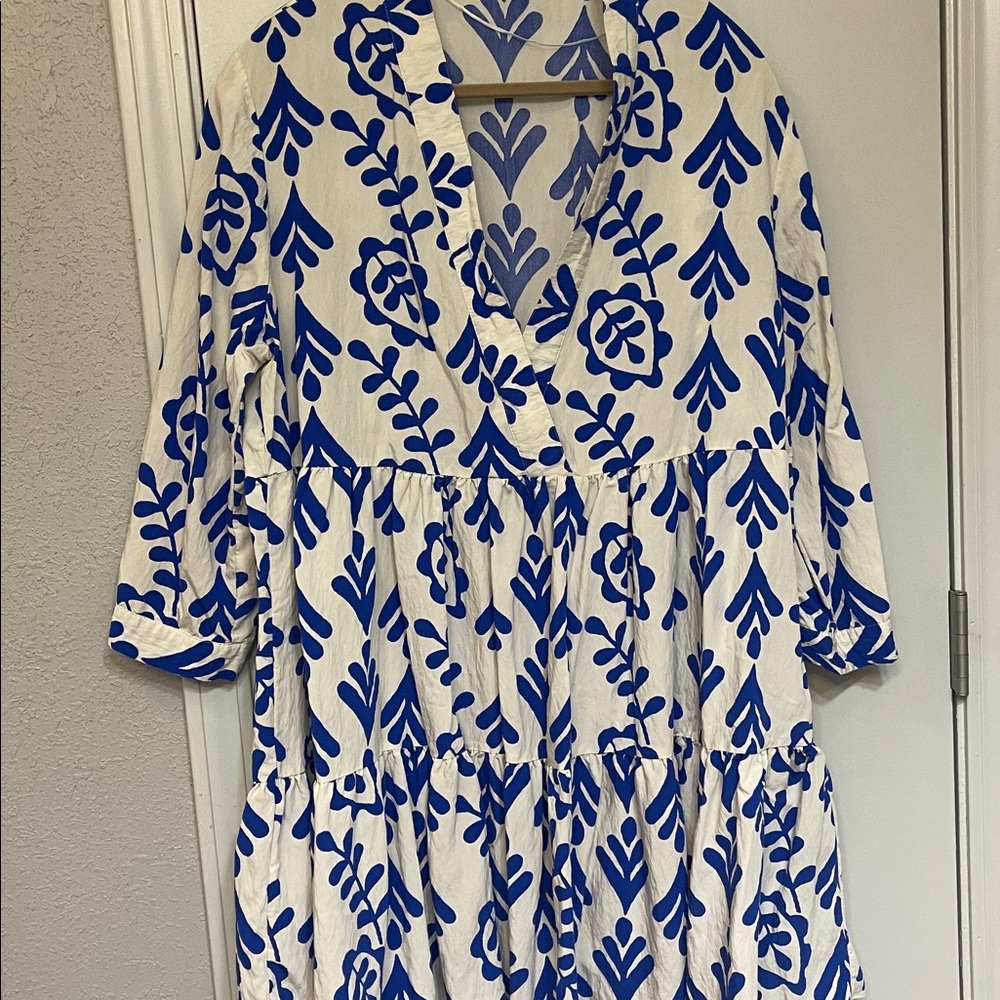 Zara Blue Floral Print Cream Dress - Picture 3 of 3